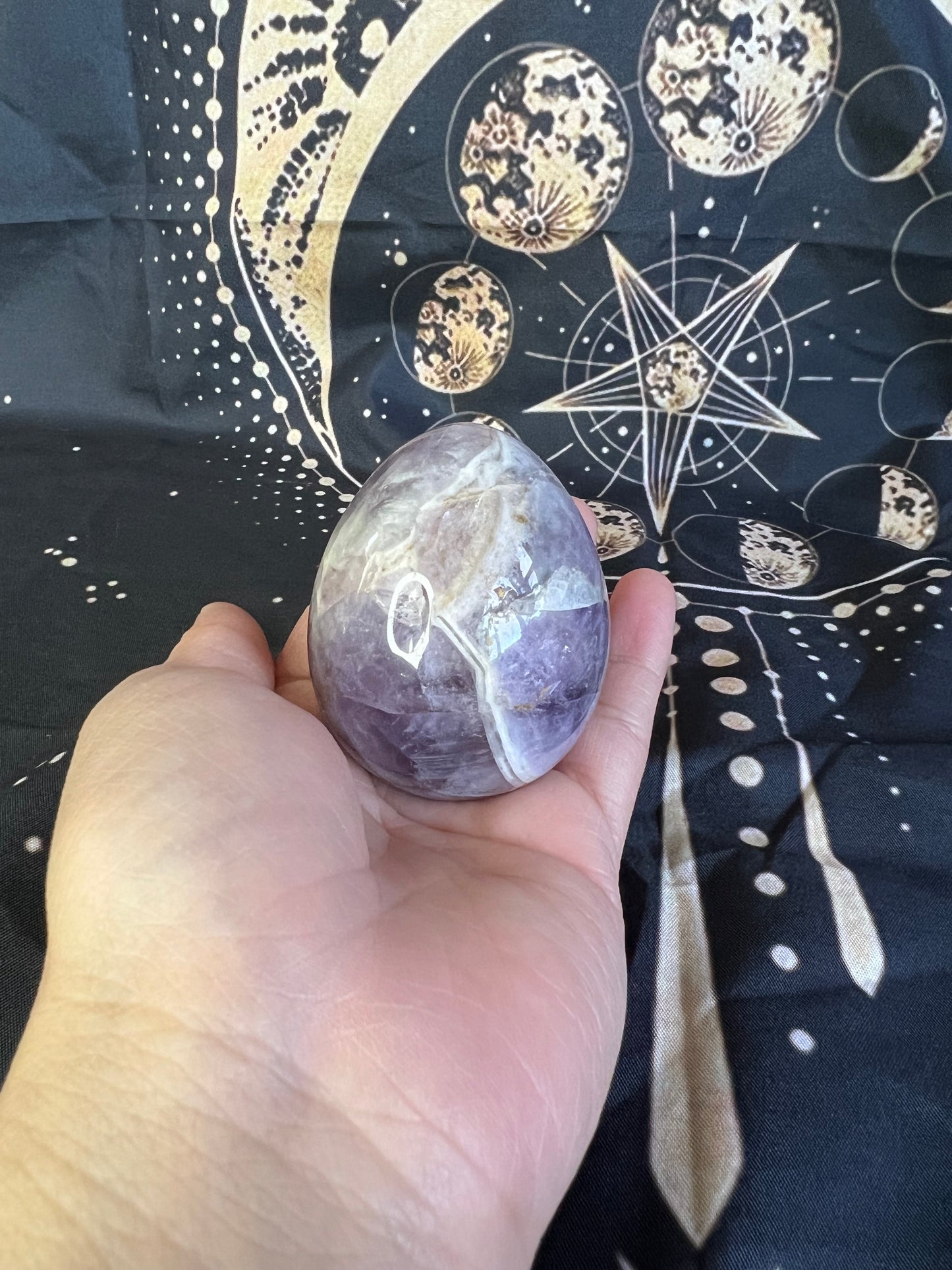 Chevron Amethyst Egg