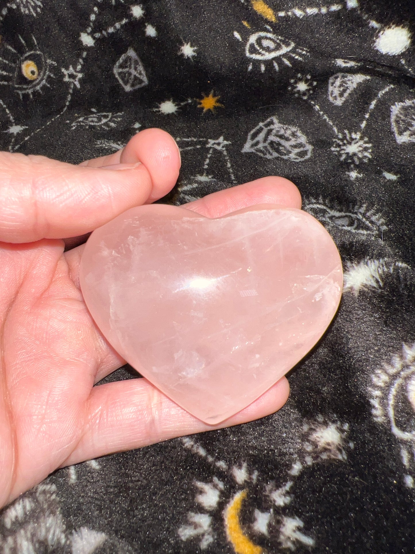 Rose quartz heart