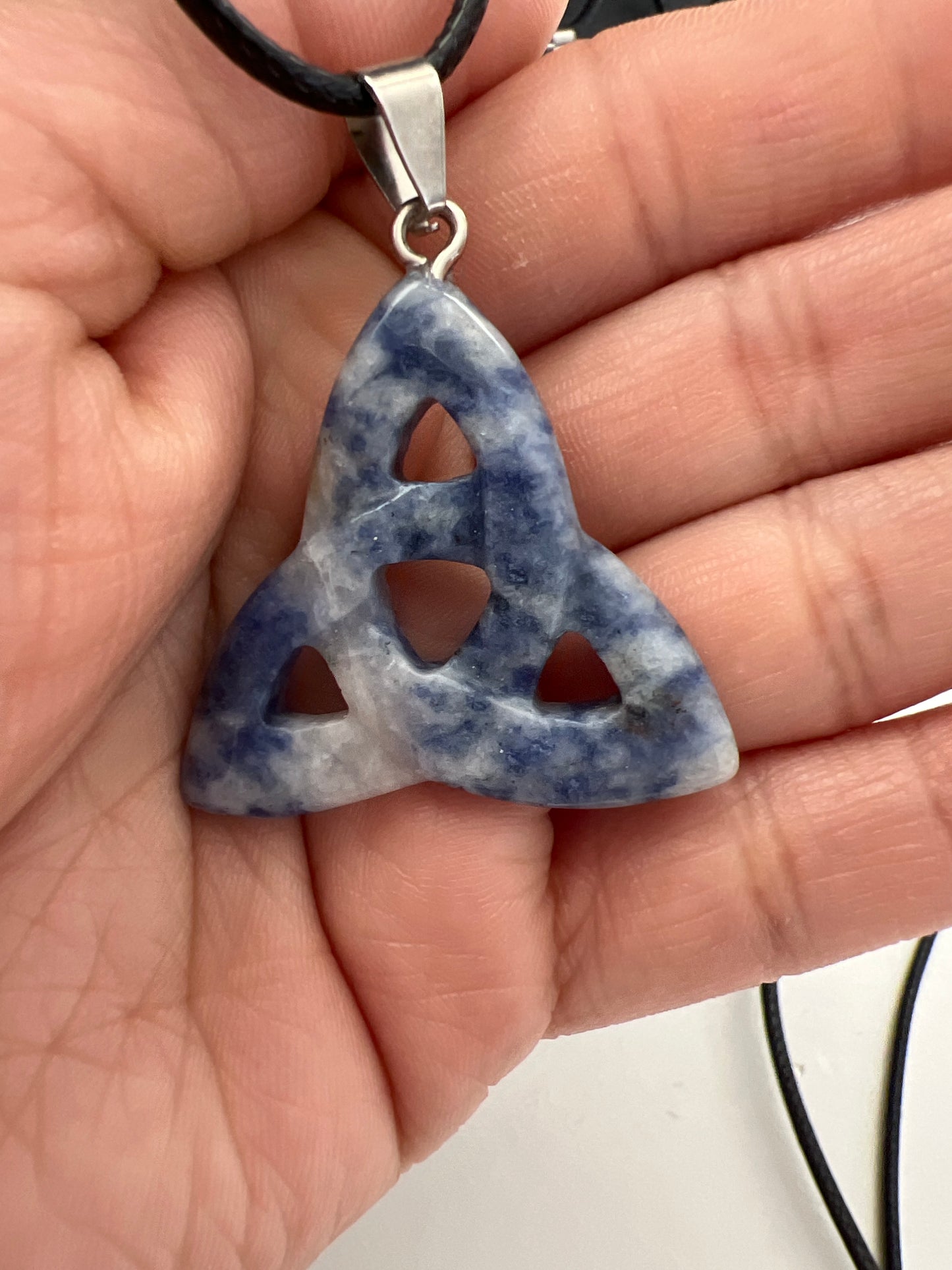 Trinity knot necklace