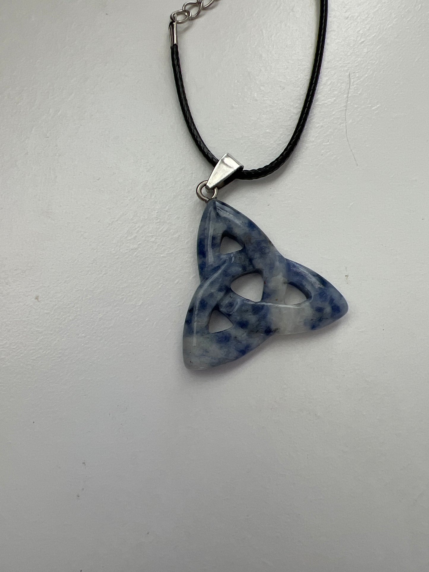 Trinity knot necklace