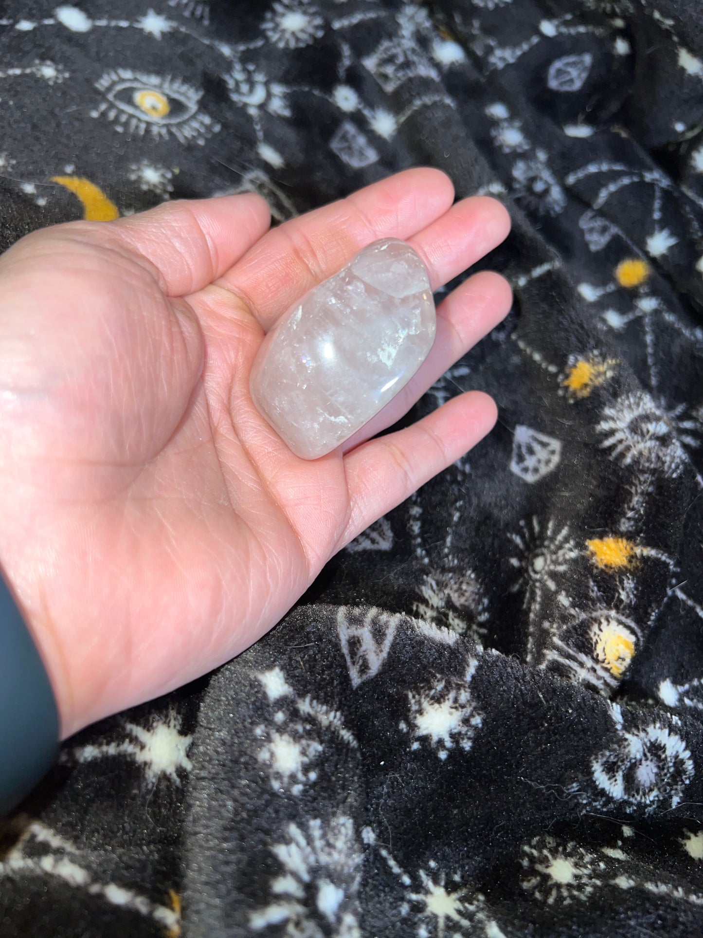Rose quartz polished tumbled stone